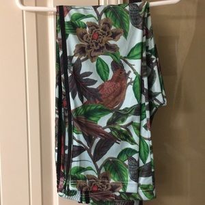 Adidas battle of the birds track pants size large